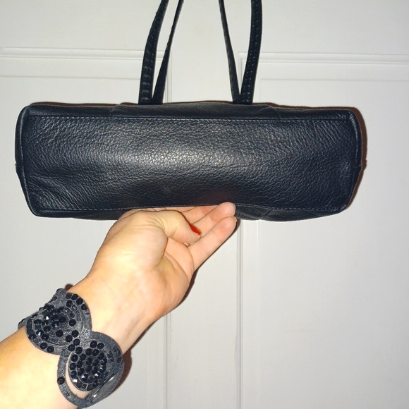 Stone & Co. Black Shoulder Bag - Picture 4 of 11